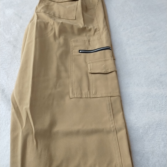 Mens beige cargo pants - Picture 6 of 8